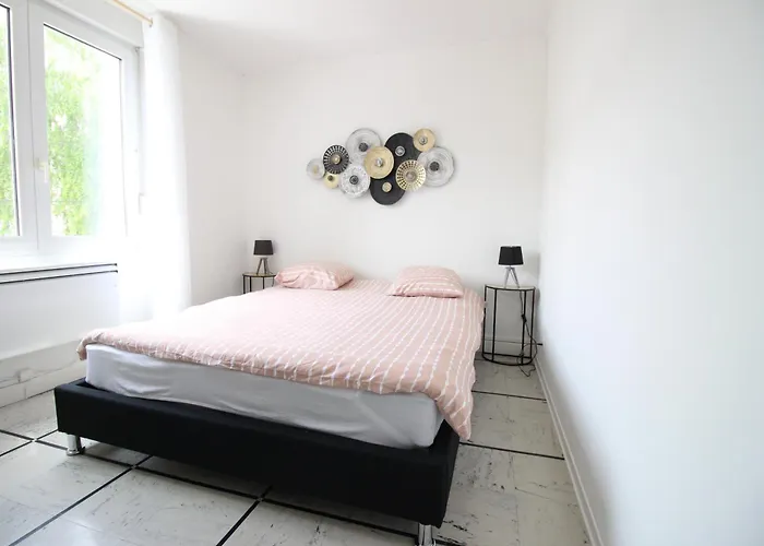 Appartement - - Proche Regiment - Stationnement Facile - Gere Par Presta-zen'services Thierville-sur-Meuse